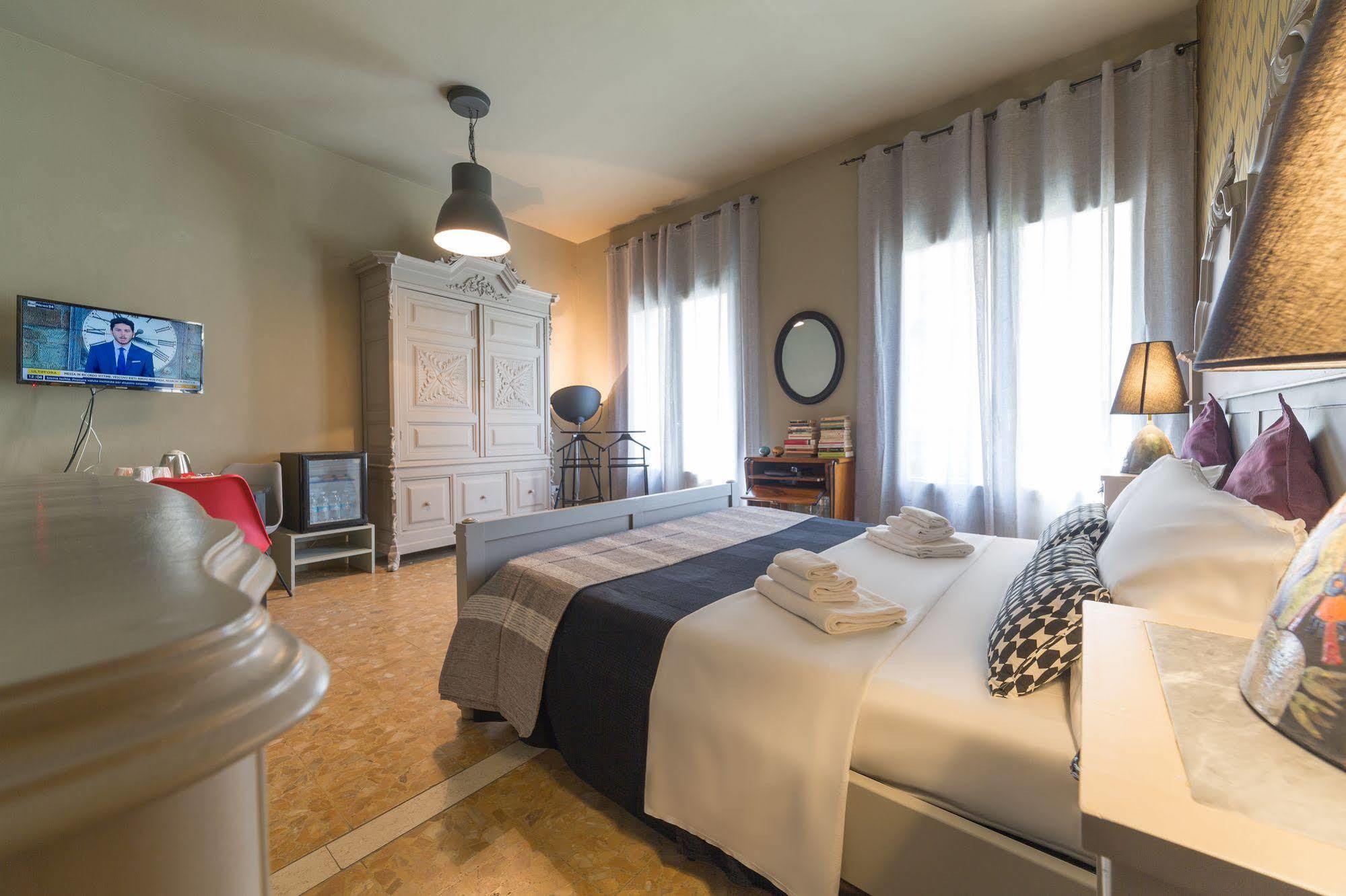 Budget Rooms Cagliari Bagian luar foto